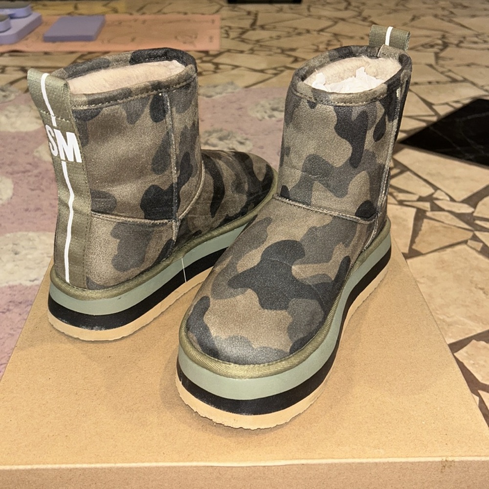 Steve Madden Camouflage Platform Ankle Boots